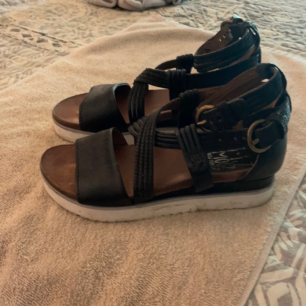 Miz Mooz 2 strap black sandal